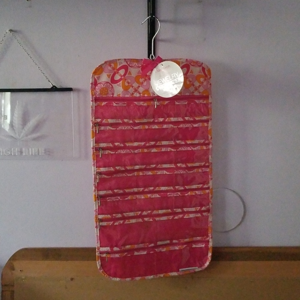 Jewelry organizer